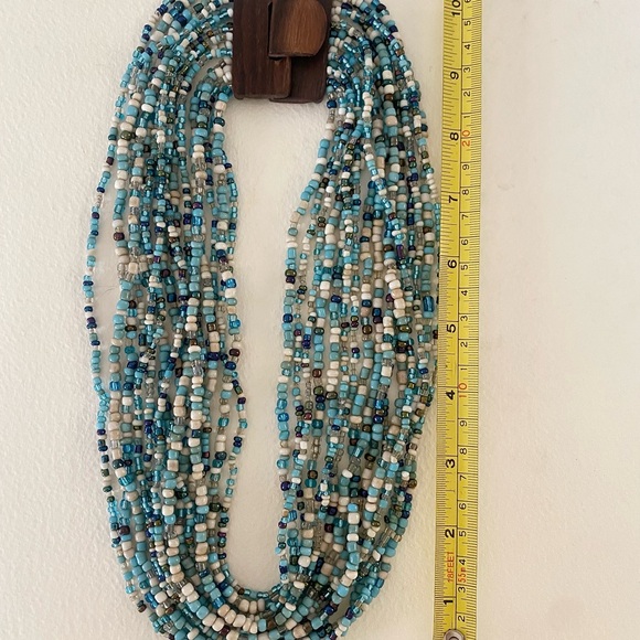 Unique Vintage Aqua Blue and White Beaded Necklace with carved wood clasp - Picture 4 of 9